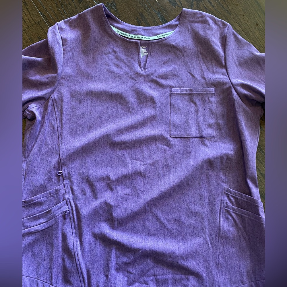 Beautiful lavender color. XL